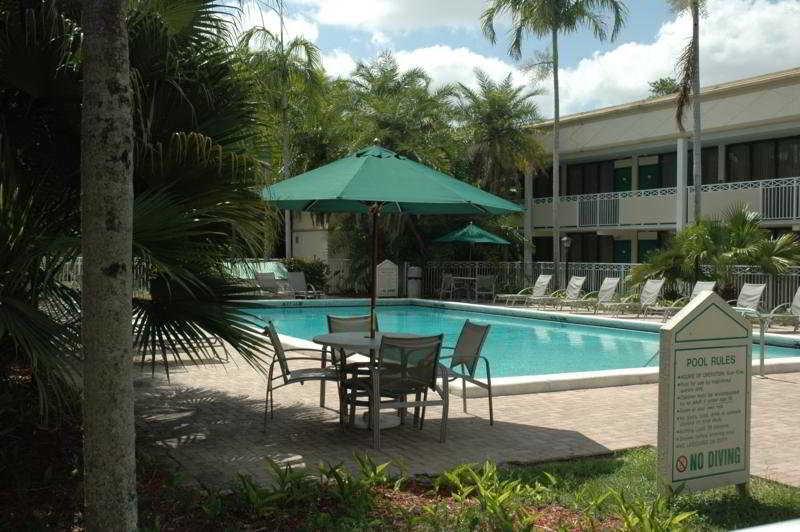 Sawgrass Inn & Conference Center بلانتيشن المظهر الخارجي الصورة