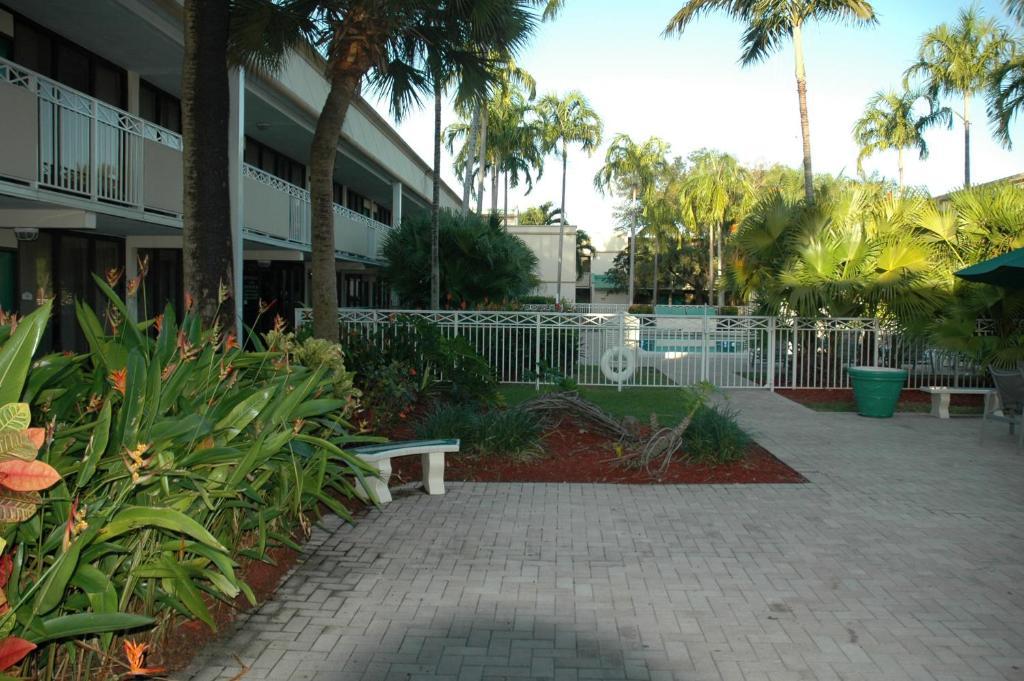 Sawgrass Inn & Conference Center بلانتيشن المظهر الخارجي الصورة