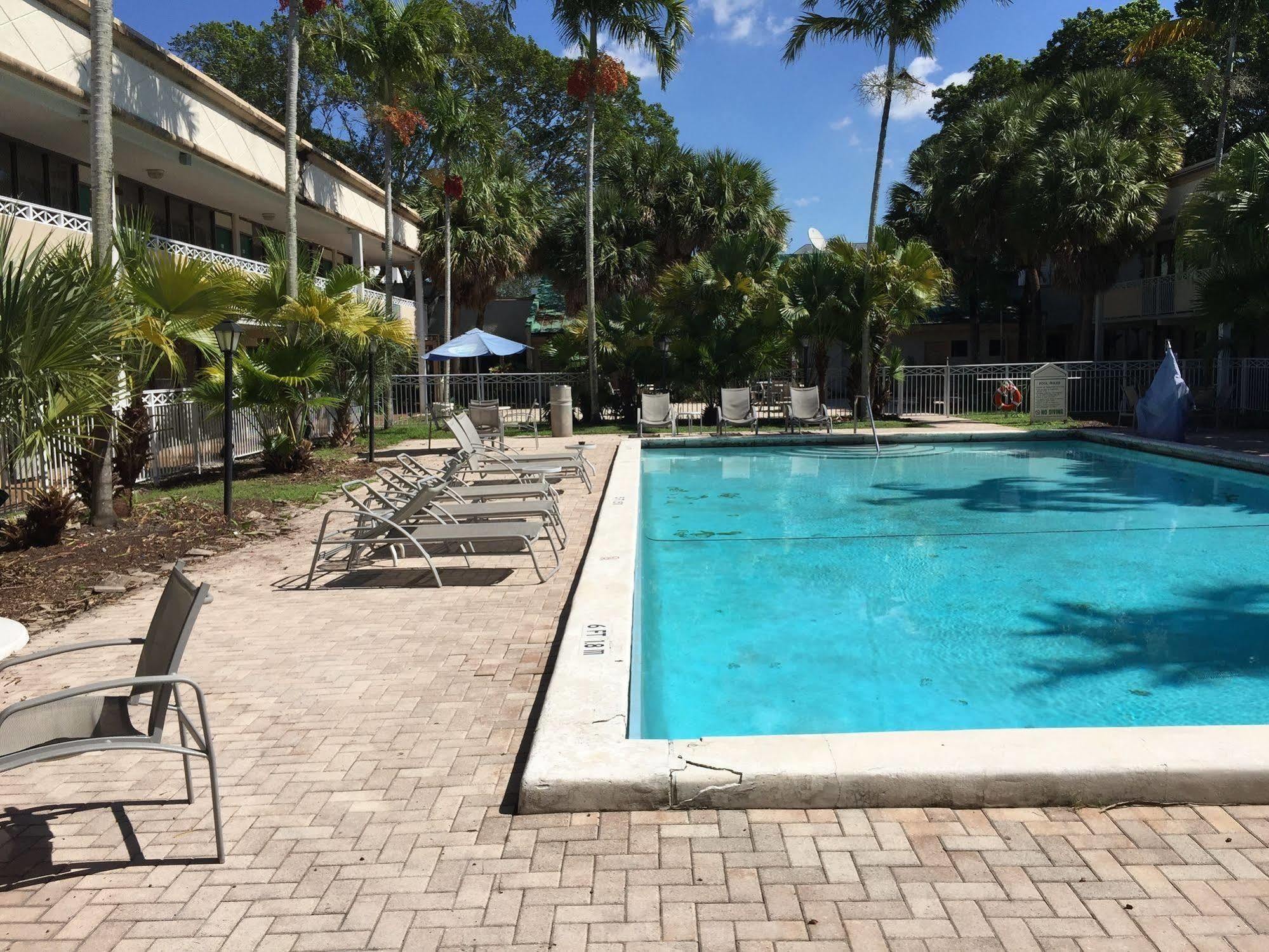 Sawgrass Inn & Conference Center بلانتيشن المظهر الخارجي الصورة