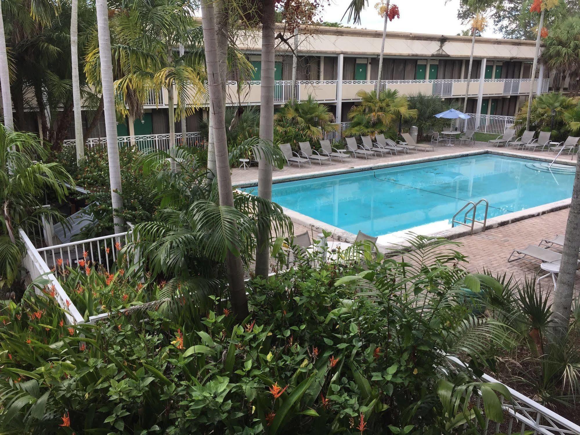 Sawgrass Inn & Conference Center بلانتيشن المظهر الخارجي الصورة